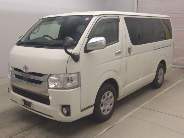 TOYOTA REGIUS ACE VAN