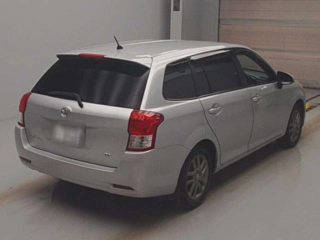 TOYOTA COROLLA FIELDER 2013