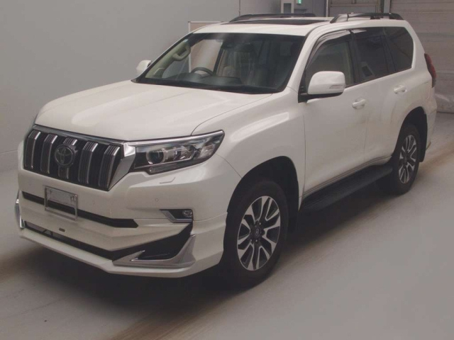 TOYOTA LAND CRUISER PRADO 2022