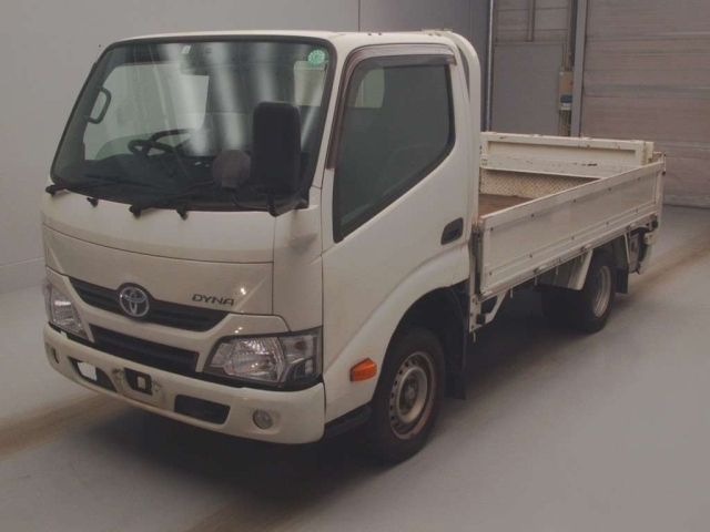 TOYOTA DYNA