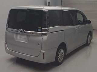 TOYOTA VOXY 2019