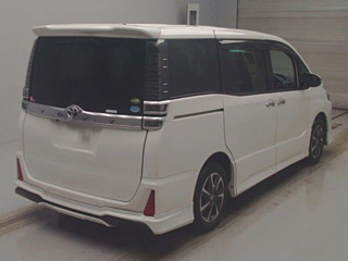 TOYOTA VOXY 2019