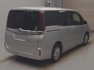 TOYOTA NOAH 2020