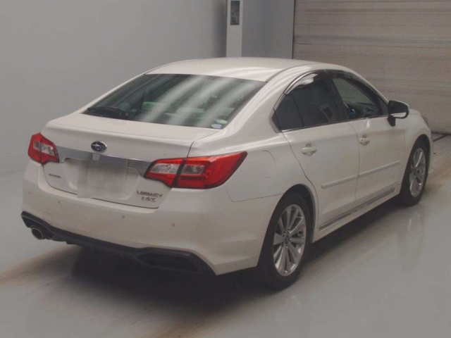 SUBARU LEGACY B4 2017