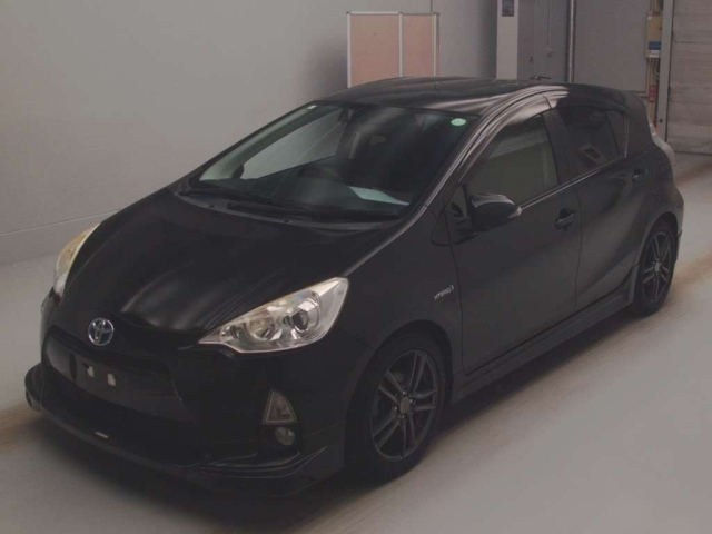 TOYOTA AQUA 2014
