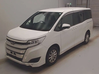 TOYOTA NOAH 2019