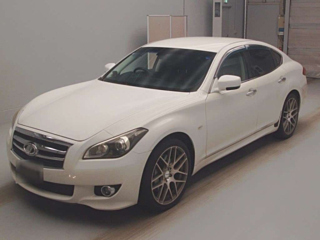 NISSAN FUGA 2010