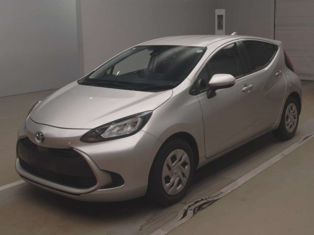 TOYOTA AQUA 2022