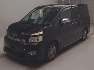 TOYOTA VOXY 2012