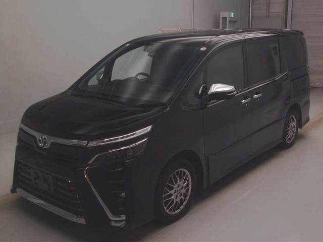 TOYOTA VOXY 2020
