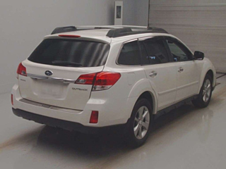 SUBARU LEGACY OUTBACK 2013