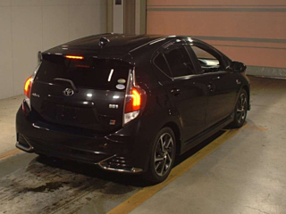 TOYOTA AQUA 2020