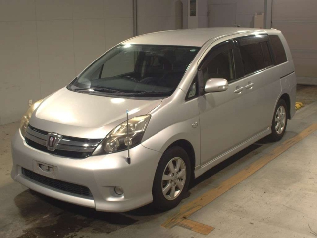 TOYOTA ISIS 2012