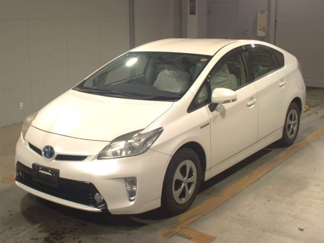 TOYOTA PRIUS 2014