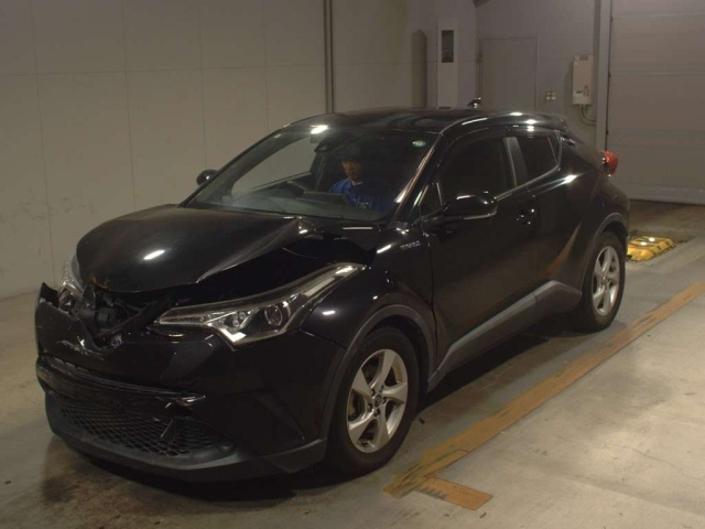 TOYOTA C-HR 2017