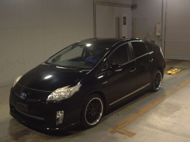 TOYOTA PRIUS 2011