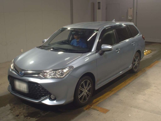 TOYOTA COROLLA FIELDER 2015