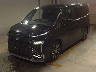 TOYOTA VOXY 2024