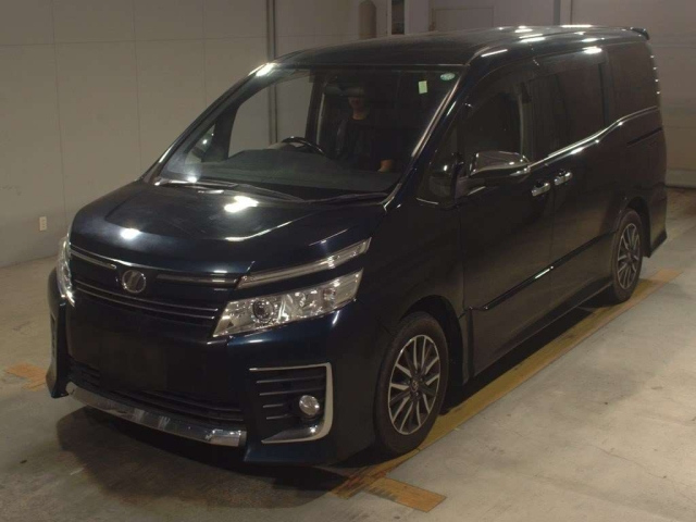 TOYOTA VOXY 2015