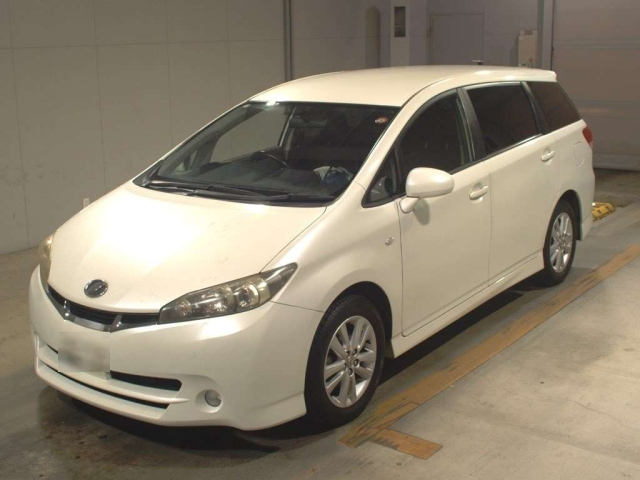 TOYOTA WISH 2010