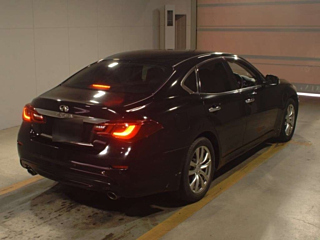 NISSAN FUGA 2018