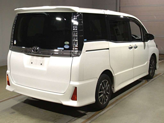 TOYOTA VOXY 2016
