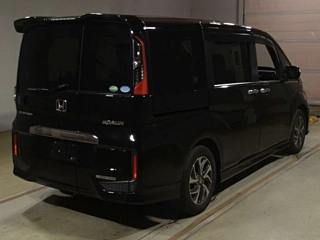 HONDA STEP WAGON 2017