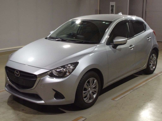 MAZDA DEMIO 2018