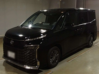 TOYOTA VOXY 2022
