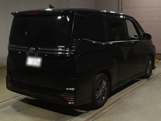 TOYOTA VOXY 2022