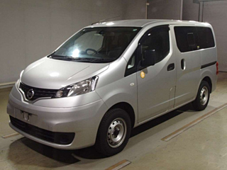 NISSAN NV200 2020