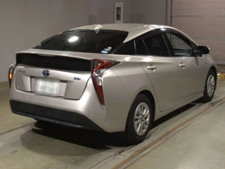 TOYOTA PRIUS 2017