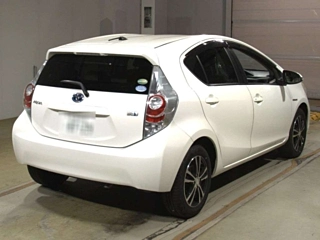 TOYOTA AQUA 2013