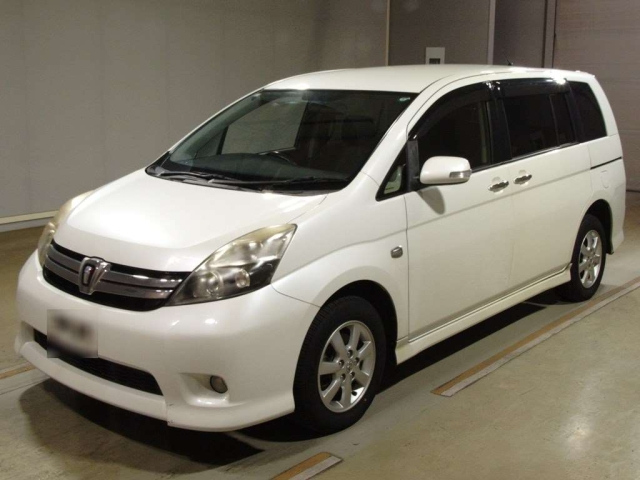 TOYOTA ISIS 2013