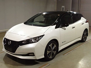 NISSAN LEAF 2022