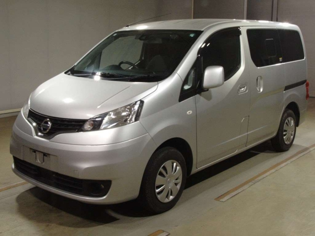 NISSAN NV200 2020