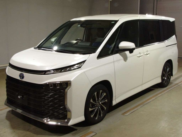 TOYOTA VOXY 2022