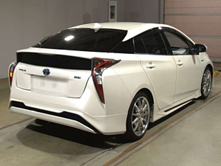 TOYOTA PRIUS 2015