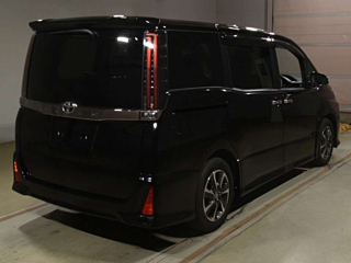TOYOTA NOAH 2020