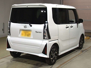 DAIHATSU TANTO 2024