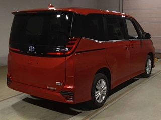 TOYOTA NOAH 2022
