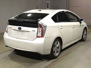 TOYOTA PRIUS 2013