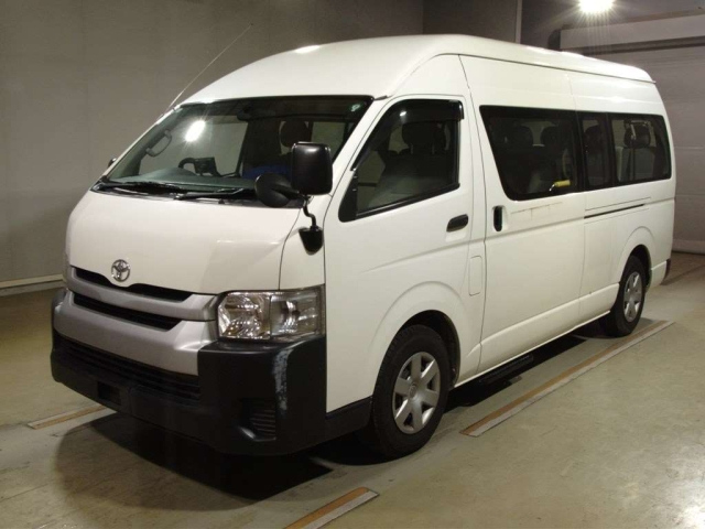 TOYOTA HIACE 2014