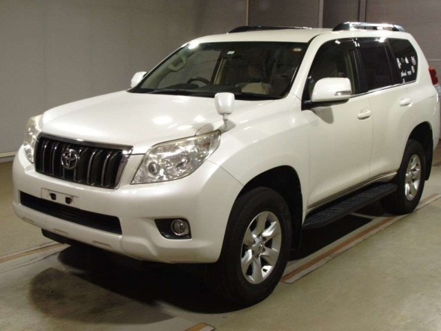 TOYOTA LAND CRUISER PRADO 2013
