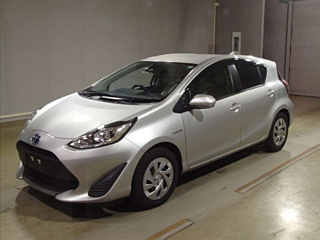 TOYOTA AQUA 2020