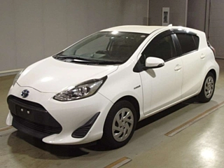 TOYOTA AQUA 2018