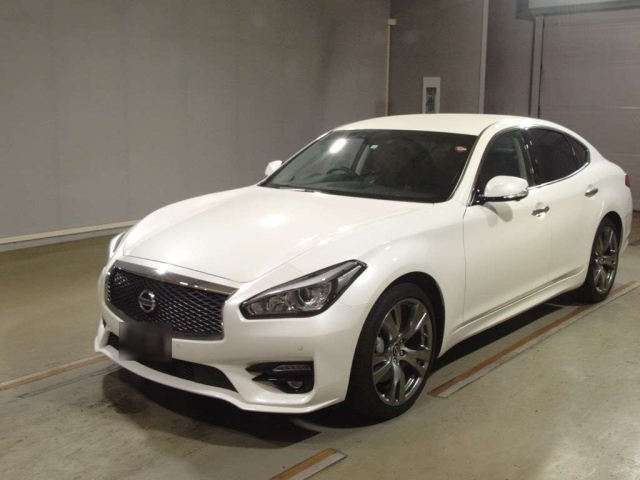 NISSAN FUGA 2020