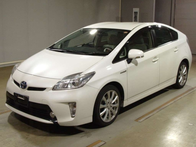 TOYOTA PRIUS 2013