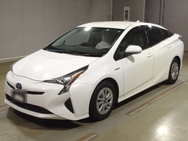 TOYOTA PRIUS 2018