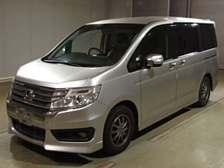 HONDA STEP WAGON 2015